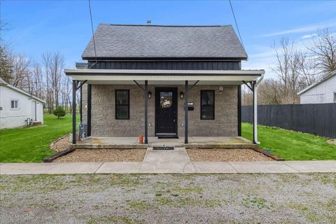 Photo of 146 S Fulton Street, Richwood, OH 43344 (MLS # 226009473)