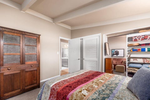 Tiny photo for 3210 Kioka Avenue, Columbus, OH 43221 (MLS # 226030770)
