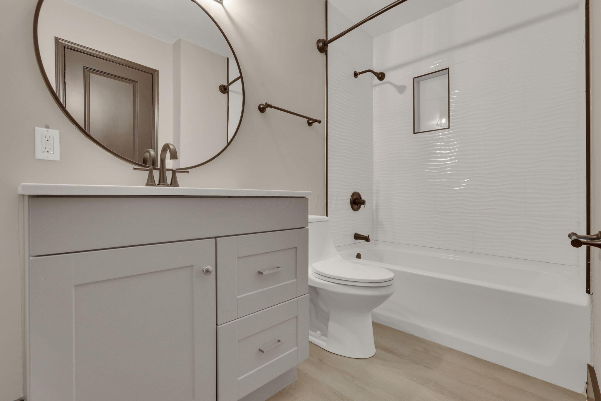 7891 Fairfax Loop Drive, Blacklick, Ohio image 13
