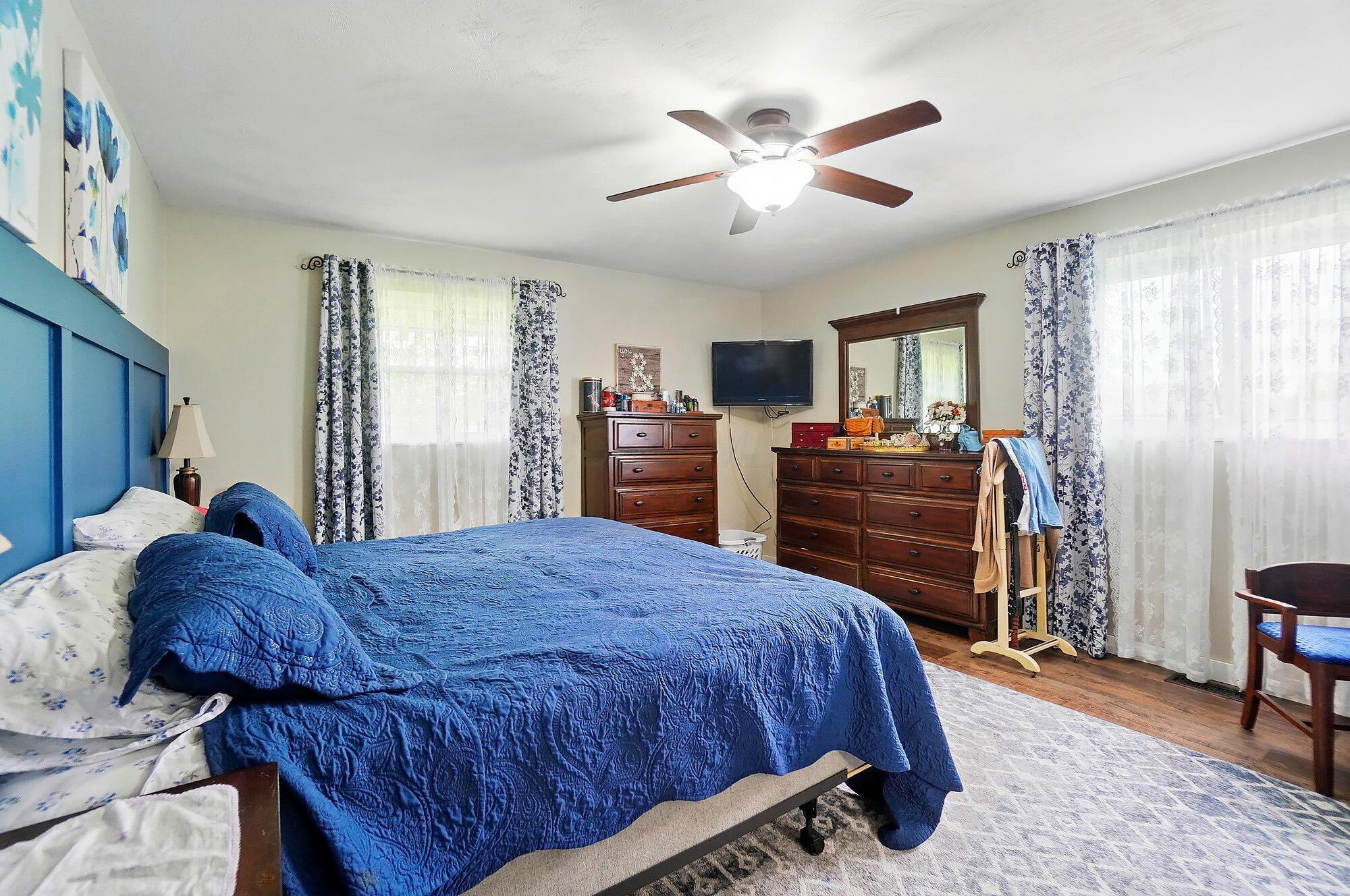 2206 Oh-56, London, Ohio image 27