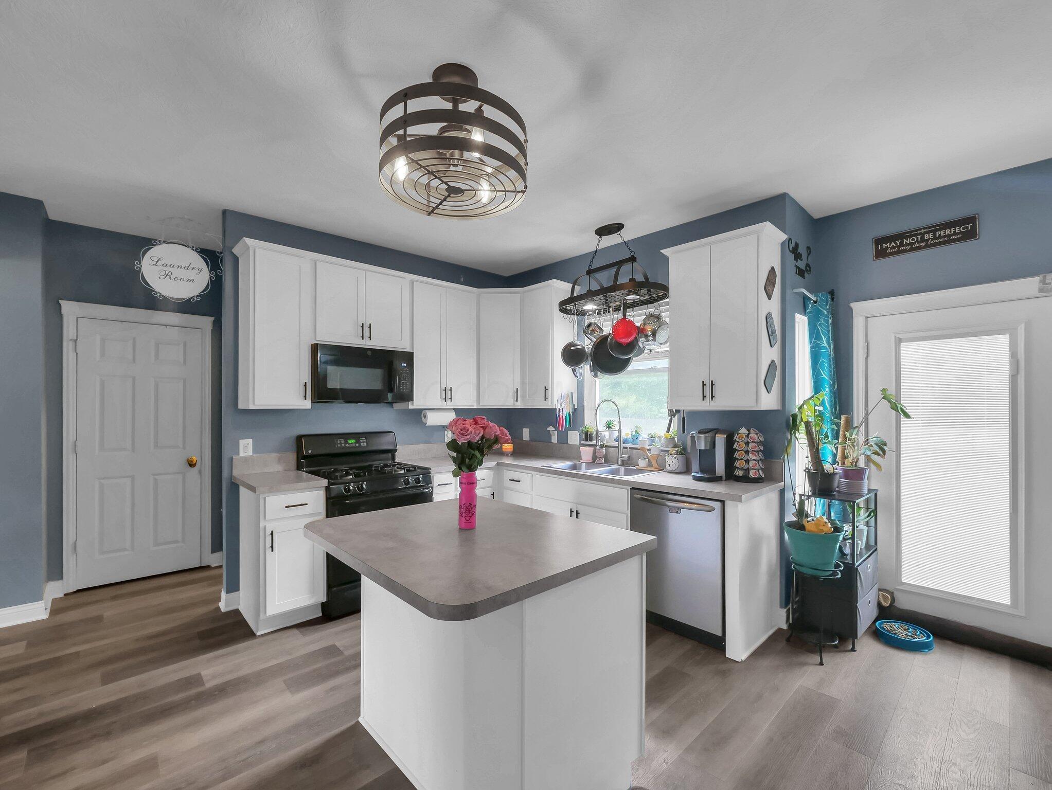 8547 Haleigh Woods Drive, Blacklick, Ohio image 6