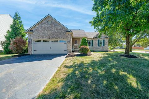 Photo of 463 Scioto Meadows Boulevard, Grove City, OH 43123 (MLS # 225032691)