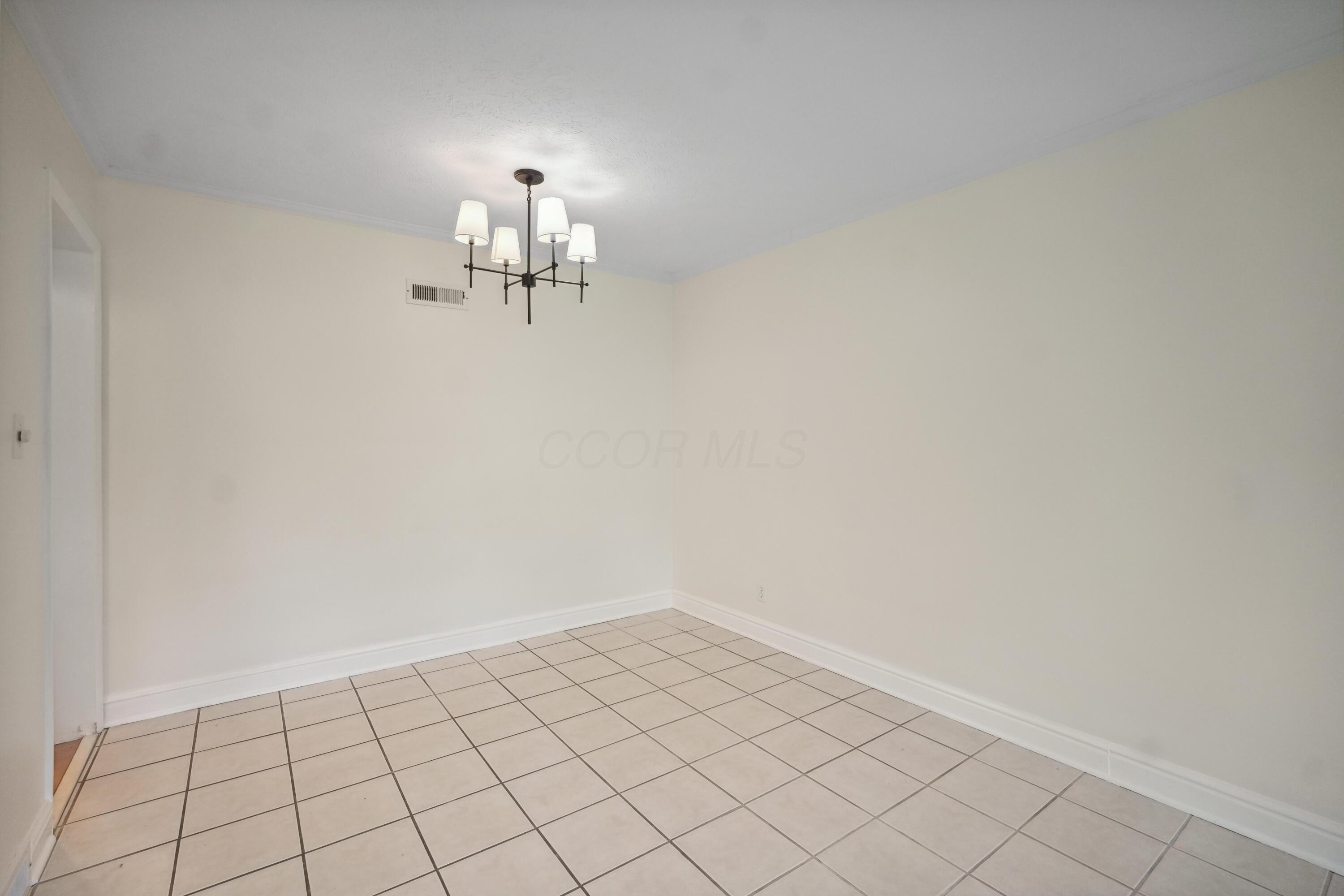 708 Barnard Avenue, Mansfield, Ohio image 8