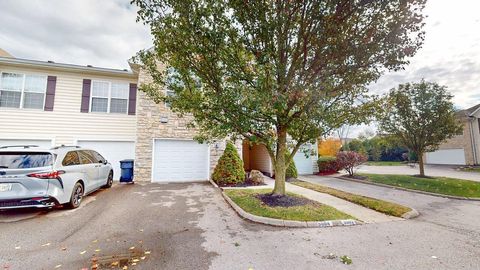 Photo of 5604 Vintage Place, Dublin, OH 43016 (MLS # 225044366)