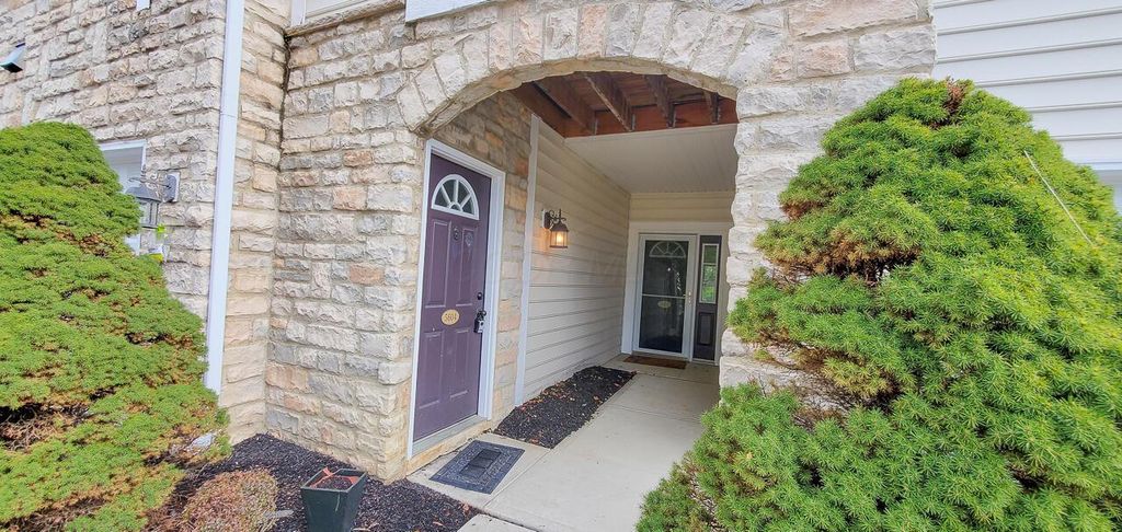 Photo of 5604 Vintage Place, Dublin, OH 43016 (MLS # 225044366)