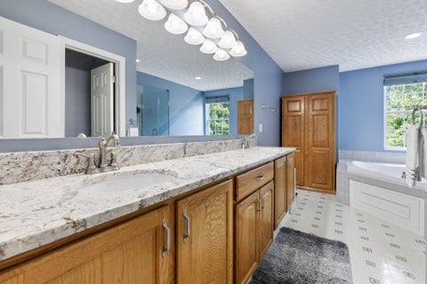 Tiny photo for 4506 Fabel Street, New Albany, OH 43054 (MLS # 226035497)
