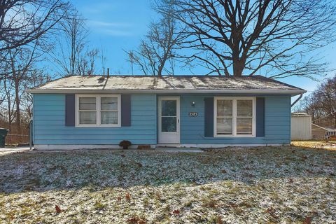 Photo of 2583 Milverton Way, Columbus, OH 43224 (MLS # 226001528)