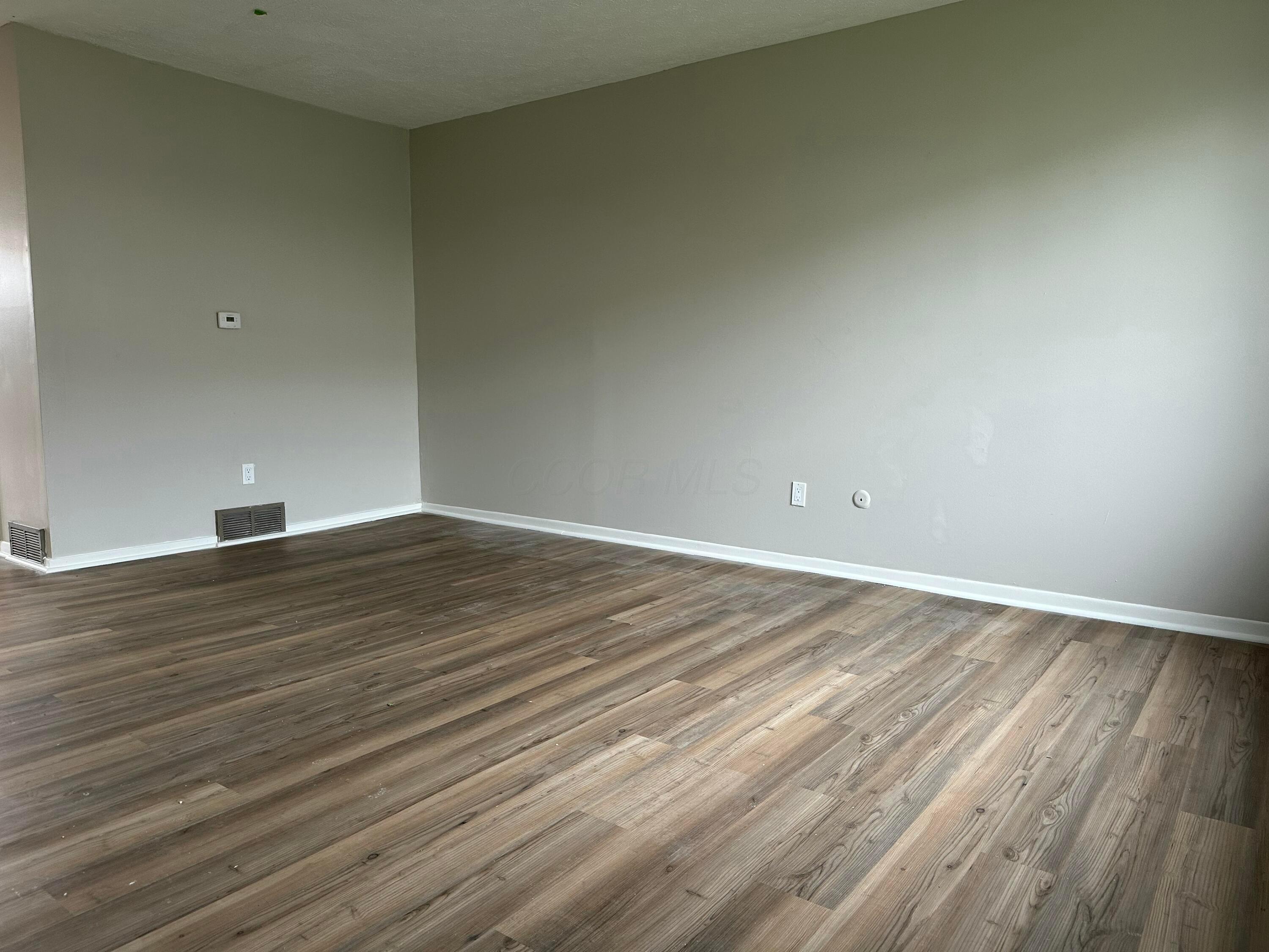 3819 Queen Anne Place #B21, Grove City, Ohio image 8