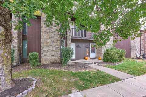 Photo of 2806 Stonehenge Drive, Columbus, OH 43224 (MLS # 226039560)