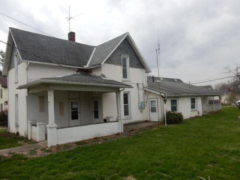 Photo of 130 W Main Street, Centerburg, OH 43011 (MLS # 226012017)