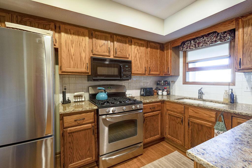 584 Spring Brook, Westerville, Ohio image 13