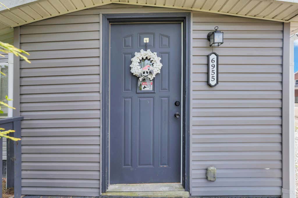Photo of 6955 London Groveport Road, Grove City, OH 43123 (MLS # 226032244)