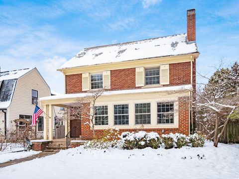 Tiny photo for 2350 Bryden Road, Bexley, OH 43209 (MLS # 225044728)