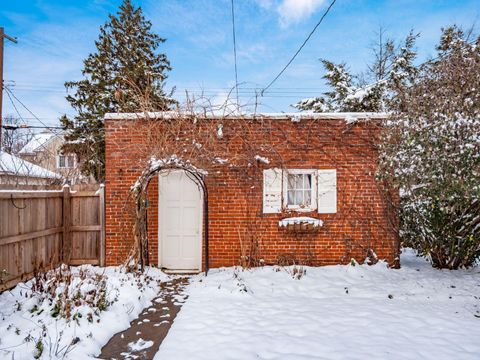 Tiny photo for 2350 Bryden Road, Bexley, OH 43209 (MLS # 225044728)