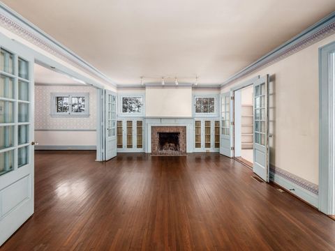 Tiny photo for 2350 Bryden Road, Bexley, OH 43209 (MLS # 225044728)