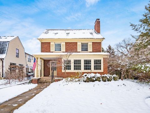 Tiny photo for 2350 Bryden Road, Bexley, OH 43209 (MLS # 225044728)