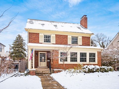 Tiny photo for 2350 Bryden Road, Bexley, OH 43209 (MLS # 225044728)