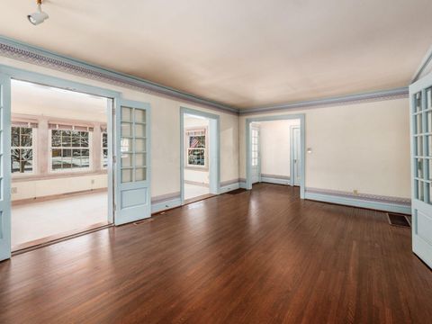 Tiny photo for 2350 Bryden Road, Bexley, OH 43209 (MLS # 225044728)