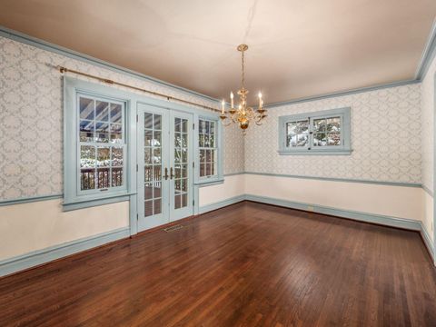 Tiny photo for 2350 Bryden Road, Bexley, OH 43209 (MLS # 225044728)