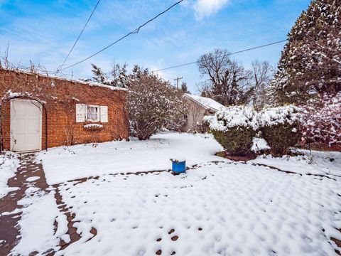 Tiny photo for 2350 Bryden Road, Bexley, OH 43209 (MLS # 225044728)