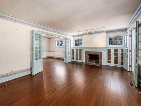 Tiny photo for 2350 Bryden Road, Bexley, OH 43209 (MLS # 225044728)