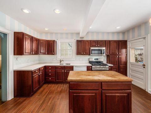 Tiny photo for 2350 Bryden Road, Bexley, OH 43209 (MLS # 225044728)