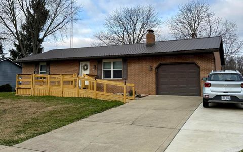 Photo of 246 Green Meadow Drive, Newark, OH 43055 (MLS # 225046347)