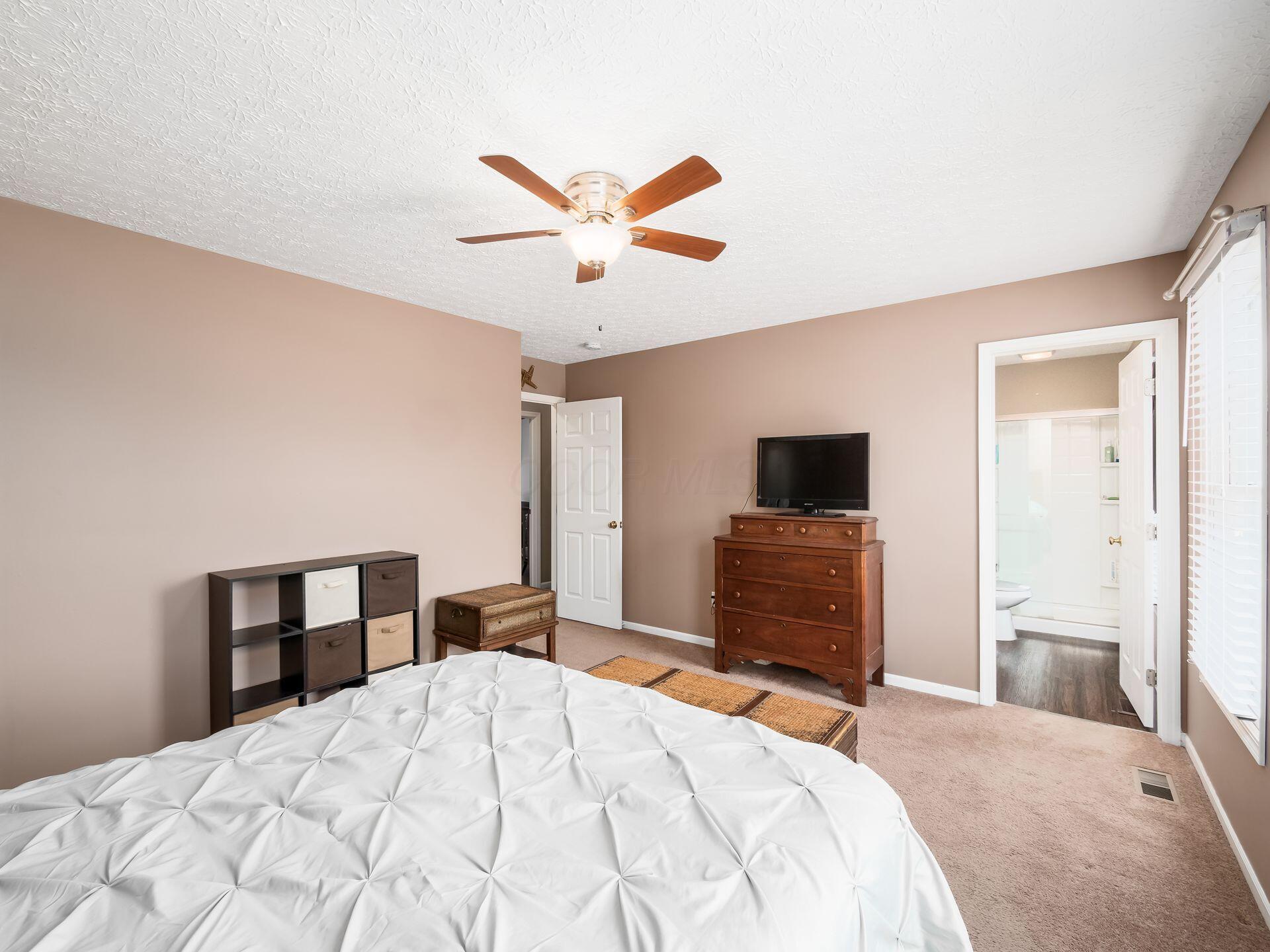 1061 Mill Park Drive, Marysville, Ohio image 17