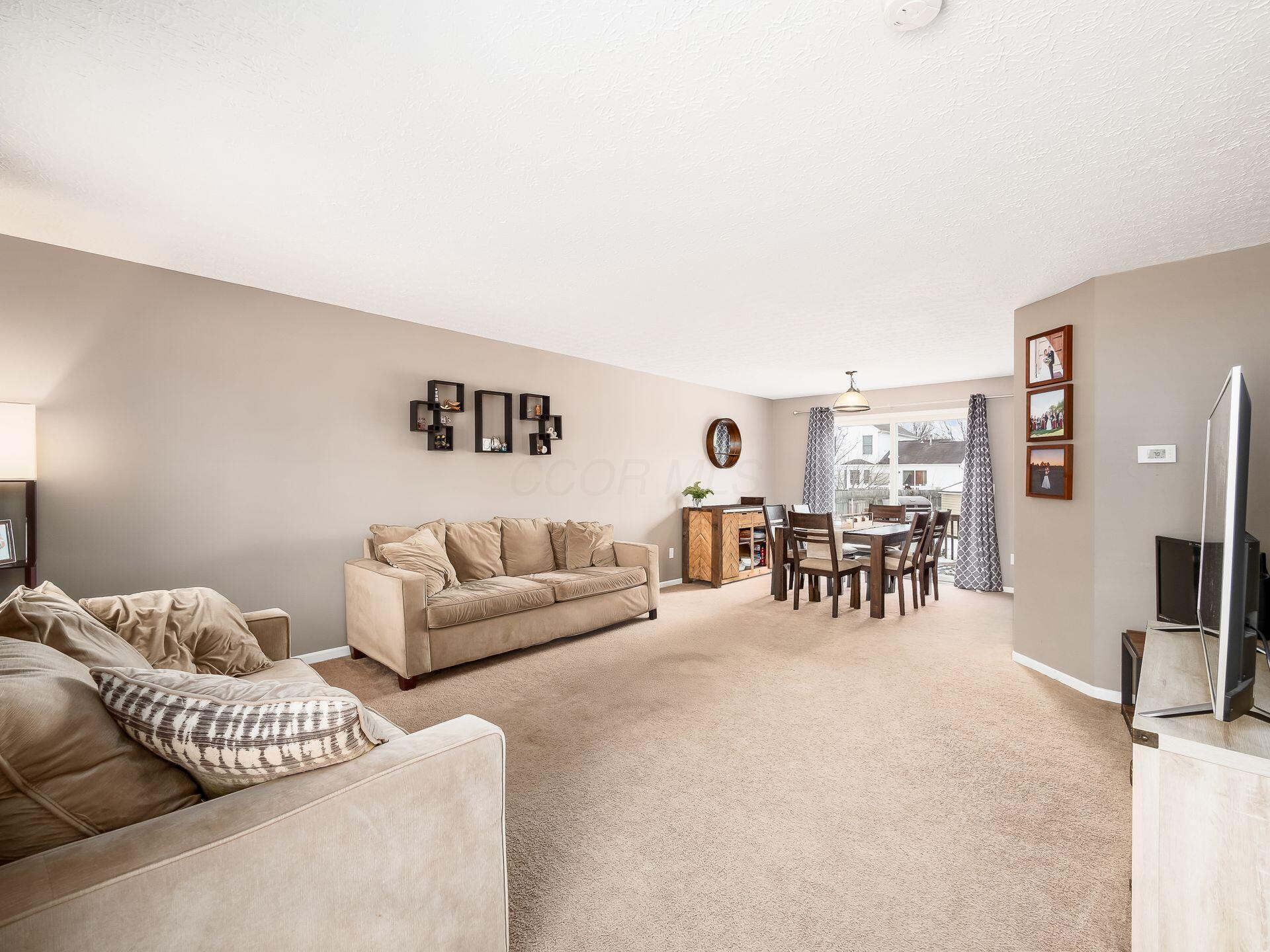1061 Mill Park Drive, Marysville, Ohio image 3