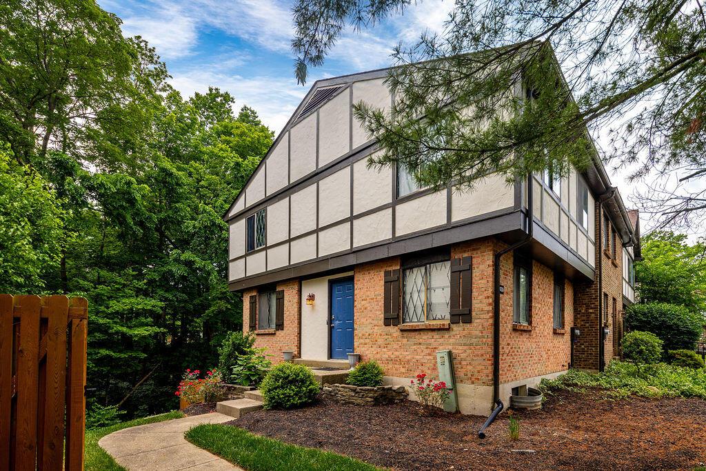 439 Dartmouth Circle #30, Cincinnati, Ohio image 2