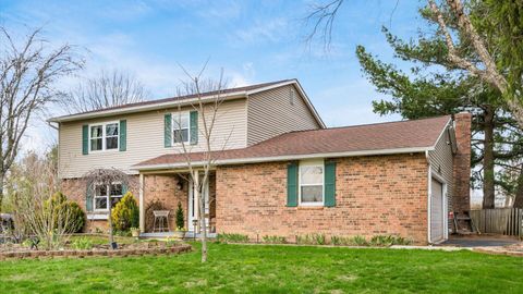Photo of 110 Canterberry Lane SW, Reynoldsburg, OH 43068 (MLS # 226018749)