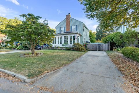Photo of 119 W Dunedin Road, Columbus, OH 43214 (MLS # 225035690) Photo of 119 W Dunedin Road, Columbus, OH 43214 (MLS # 225035690)