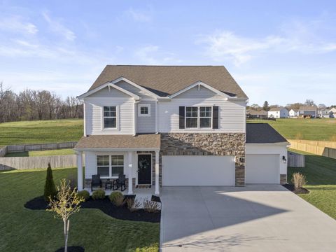 Photo of 324 Kells Court W, Newark, OH 43055 (MLS # 226011208)