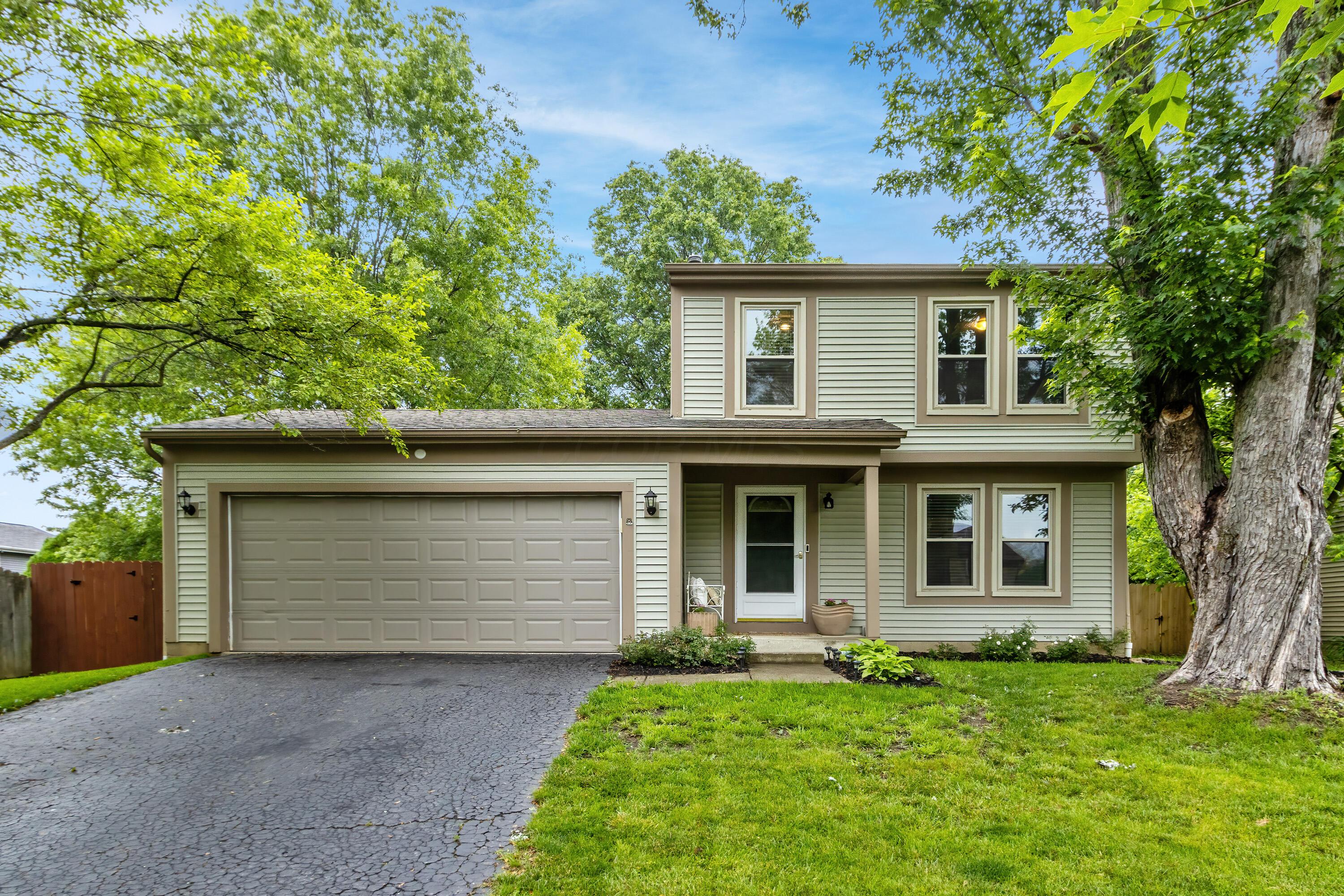 2194 Worthingwoods Boulevard, Powell, Ohio image 1