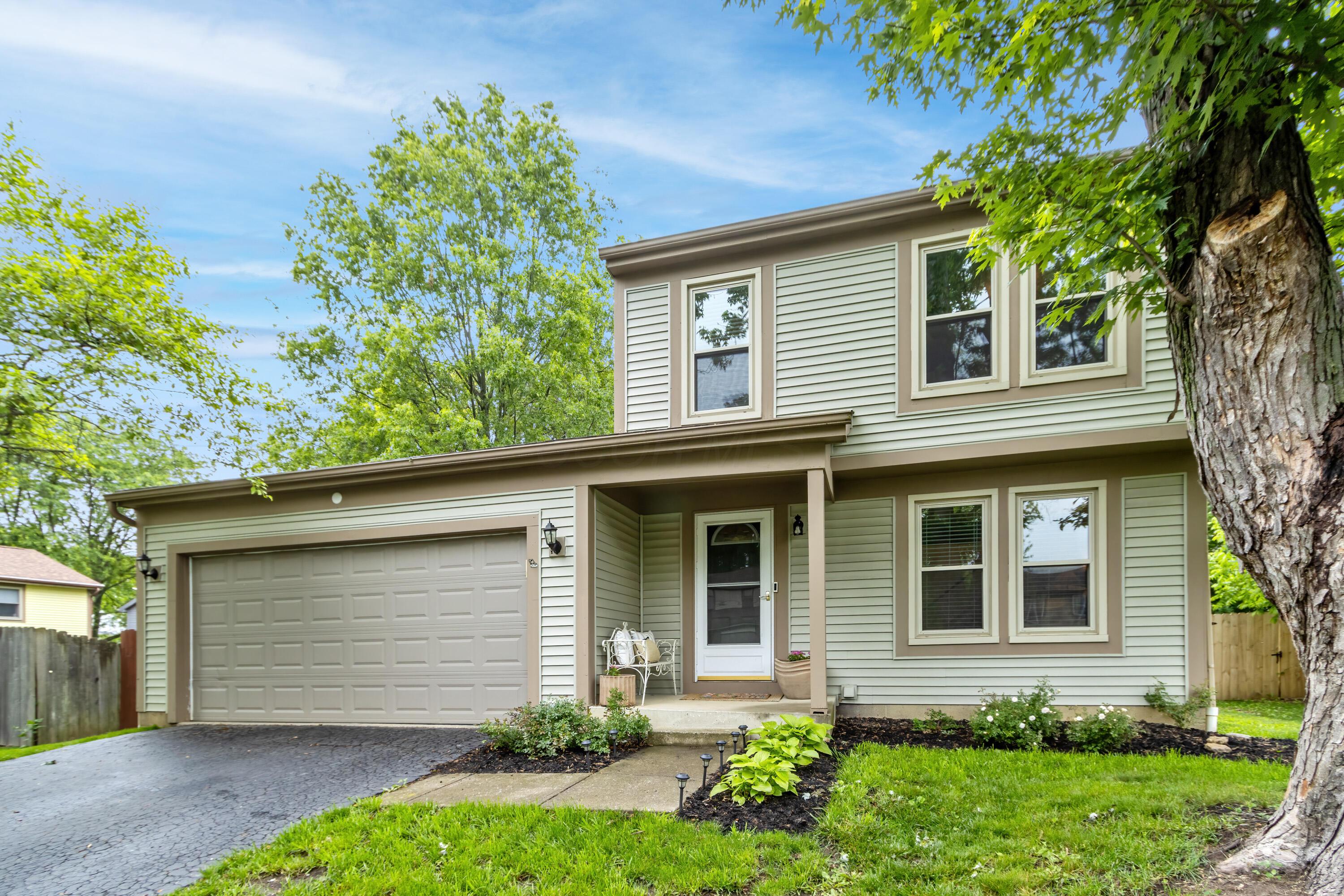 2194 Worthingwoods Boulevard, Powell, Ohio image 3