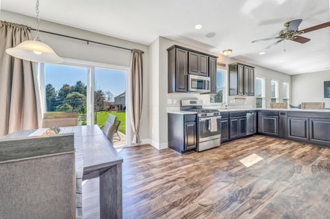 Tiny photo for 4858 Farview Road, Columbus, OH 43231 (MLS # 225045572)