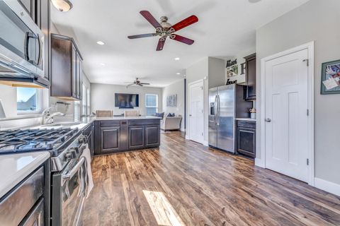 Tiny photo for 4858 Farview Road, Columbus, OH 43231 (MLS # 225045572)