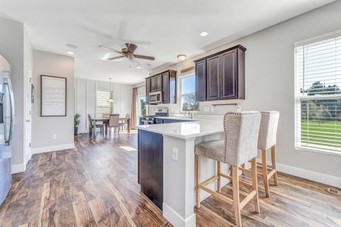 Tiny photo for 4858 Farview Road, Columbus, OH 43231 (MLS # 225045572)