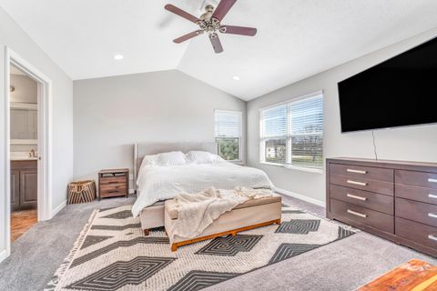 Tiny photo for 4858 Farview Road, Columbus, OH 43231 (MLS # 225045572)