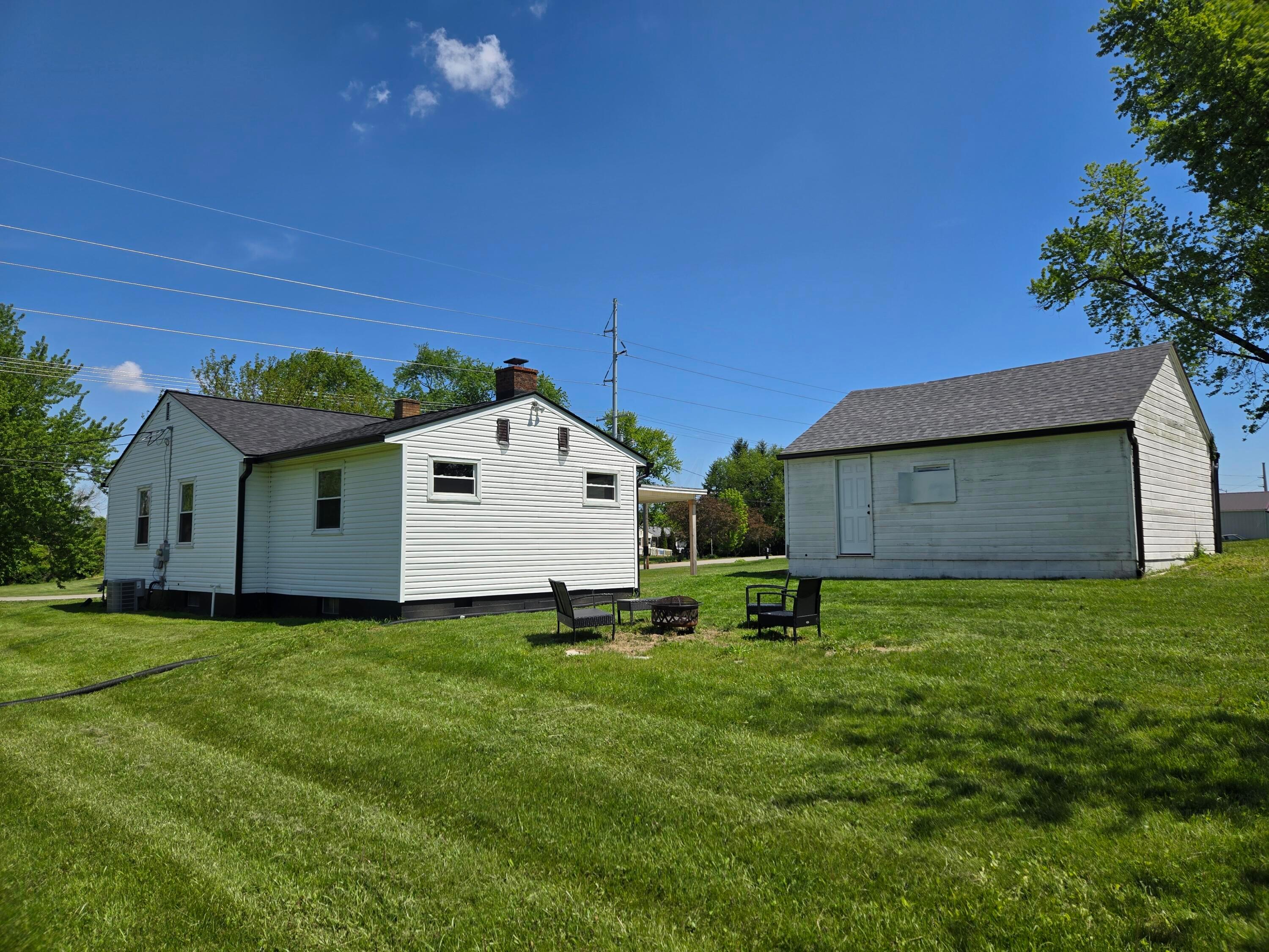 1105 Coonpath Road NW