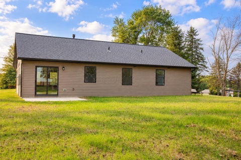 Tiny photo for 13946 Monroe Mills Road, Howard, OH 43028 (MLS # 226037932)