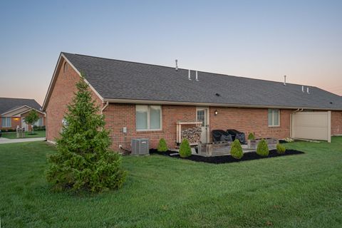 Tiny photo for 840 Autumn Chase Lane, Marysville, OH 43040 (MLS # 225039175)