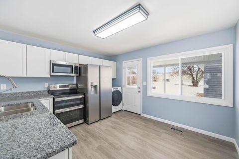 Tiny photo for 1205 Fairwood Avenue, Marion, OH 43302 (MLS # 226004425)