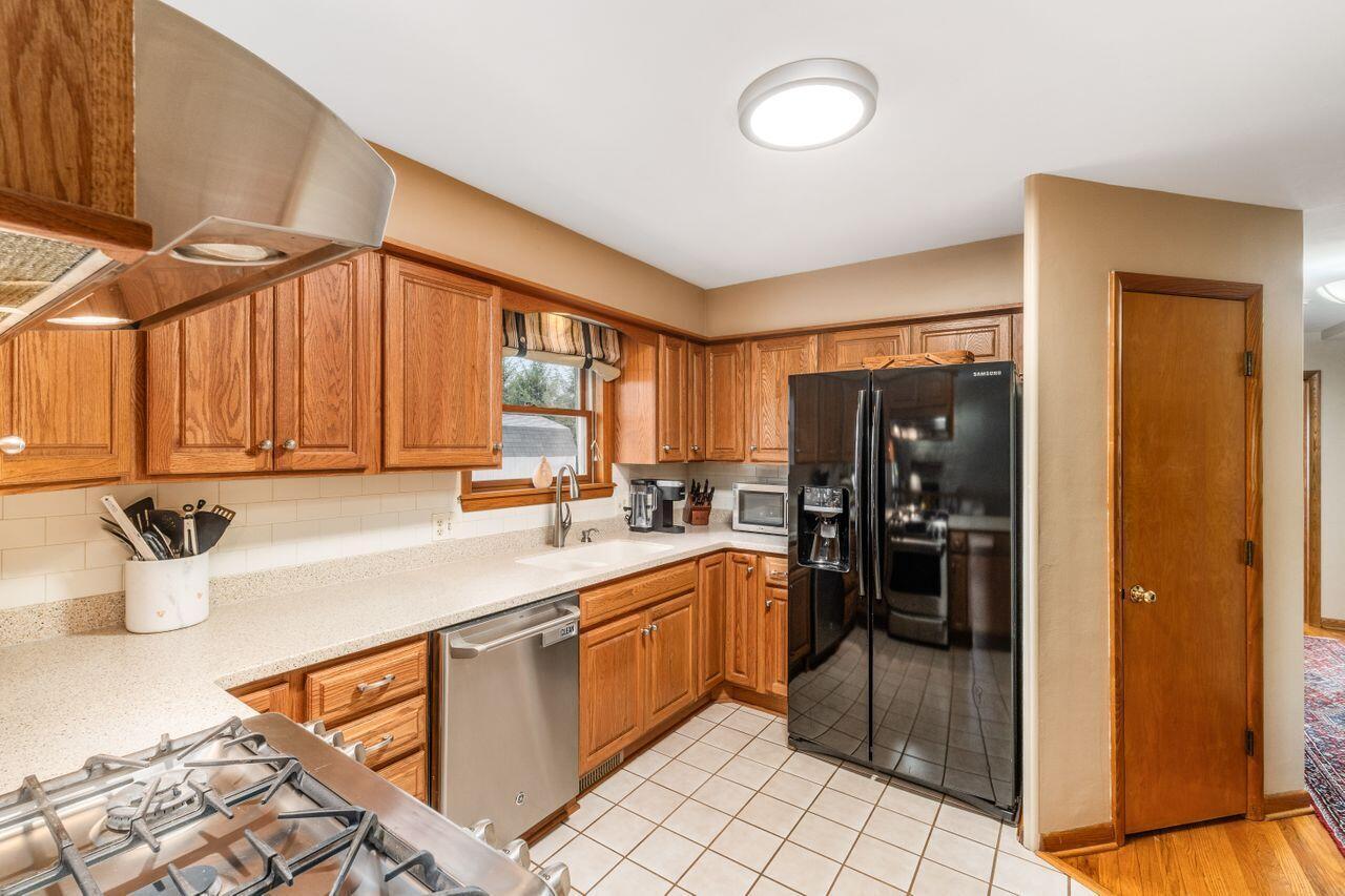 2040 Riggs Road, Newark, Ohio image 18