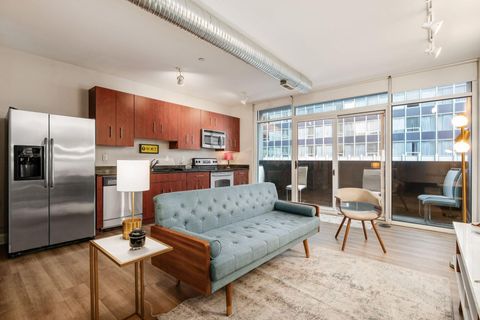 Photo of 100 E Gay Street 501 #501, Columbus, OH 43215 (MLS # 225029232)