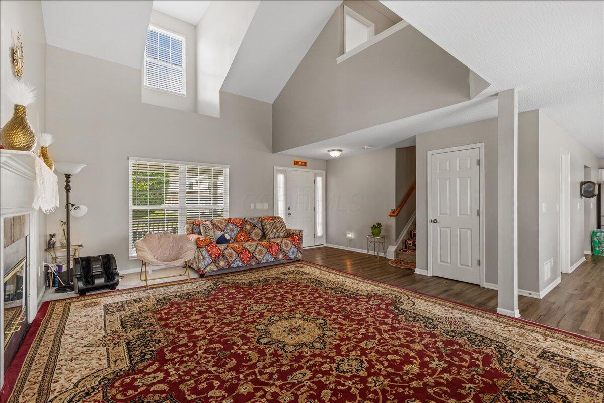 6004 Goldstone Drive, Grove City, Ohio image 17