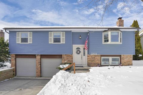 Photo of 2203 Belltree Drive, Reynoldsburg, OH 43068 (MLS # 226003221)