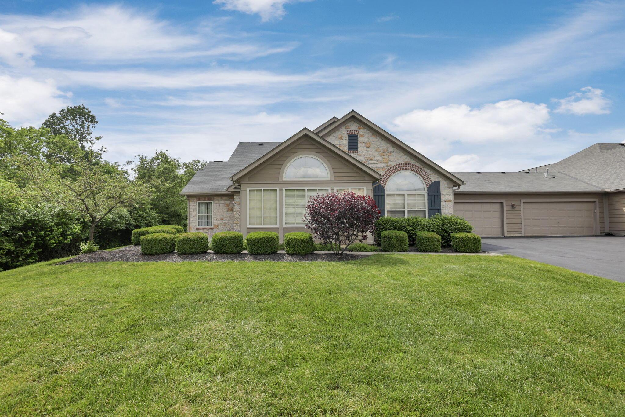 6542 Lakeview Circle, Canal Winchester, Ohio image 5