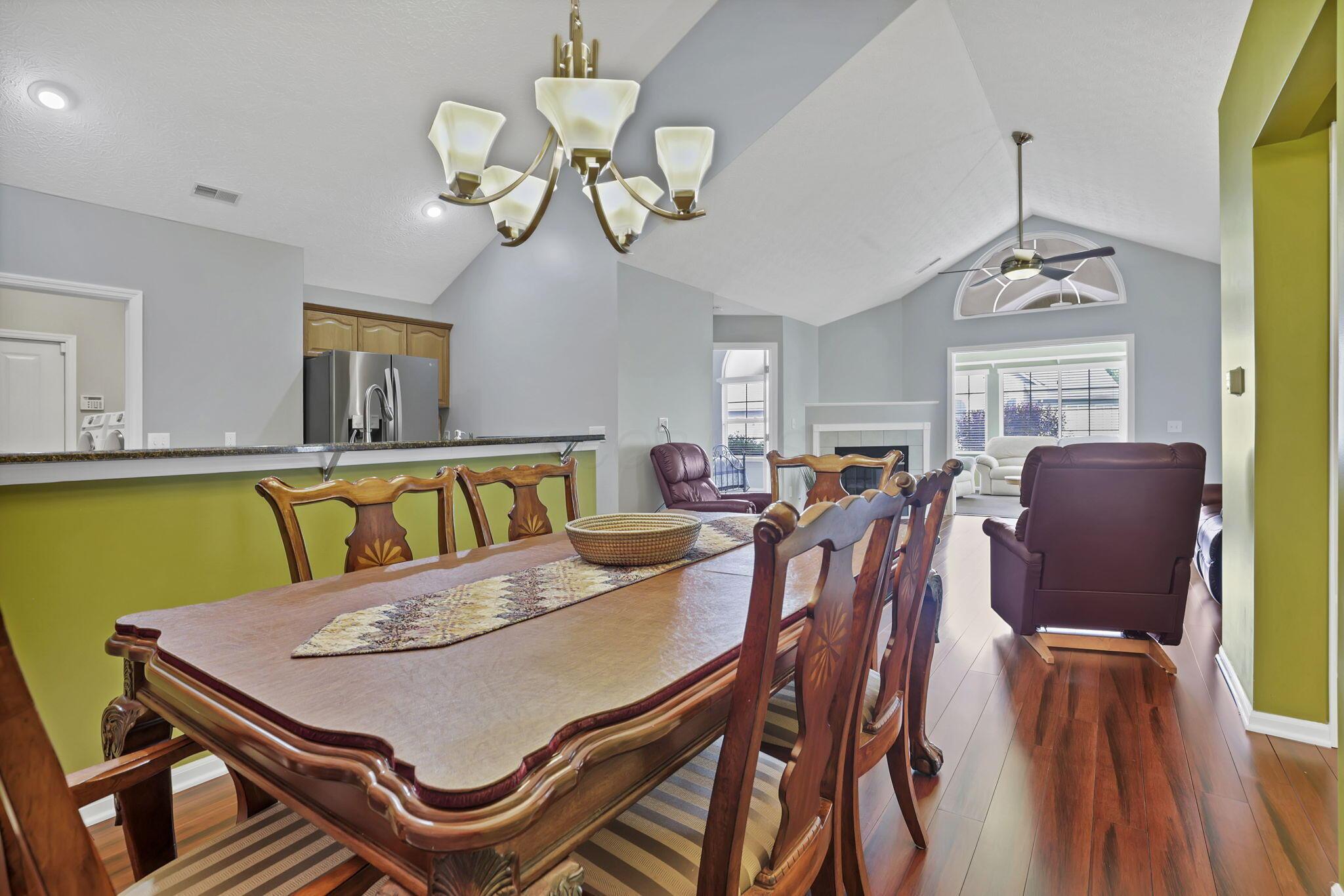 6542 Lakeview Circle, Canal Winchester, Ohio image 17