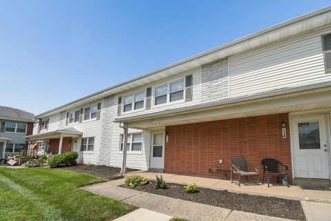 Tiny photo for 156 Buckeye Circle, Columbus, OH 43217 (MLS # 226029470)